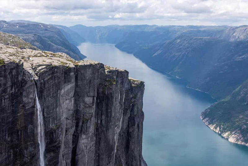 Stavanger: Kjerag Summer Hike with Packed Lunch - Is $185 a fair price?