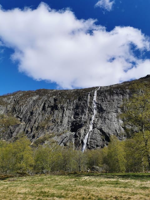 Stavanger: Månafossen photo adventure and raw nature - Three Swords closes the day with a Viking-era story