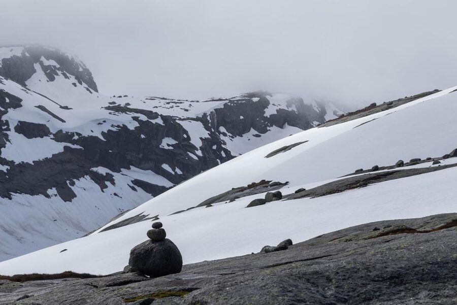 Stavanger: Off-Season Hike to Kjerag + Packed Lunch - Reaching Kjeragbolten safely