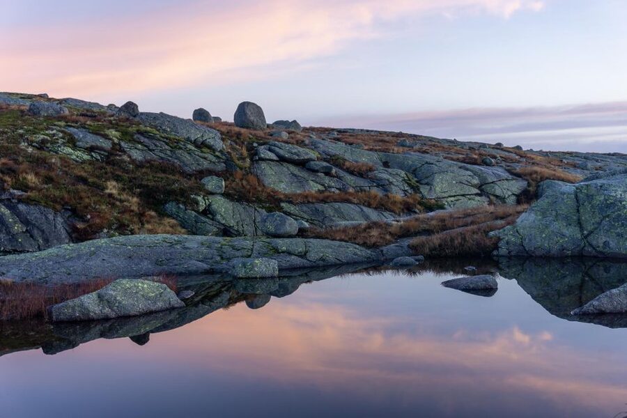 Stavanger: Off-Season Hike to Kjerag + Packed Lunch - Who should book this Kjerag outing