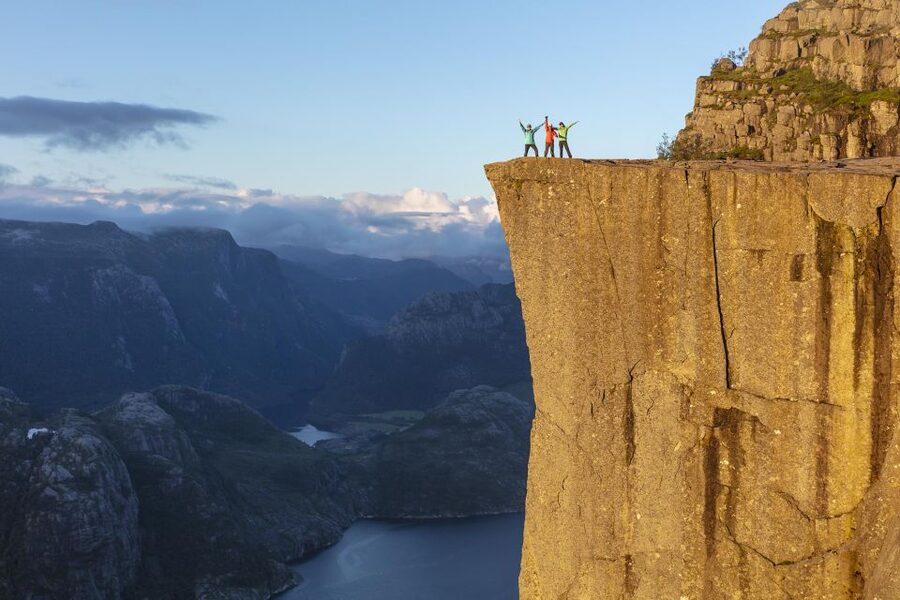 Stavanger: Preikestolen Sunrise Hike with Breakfast Buffet - What the $253 price really covers