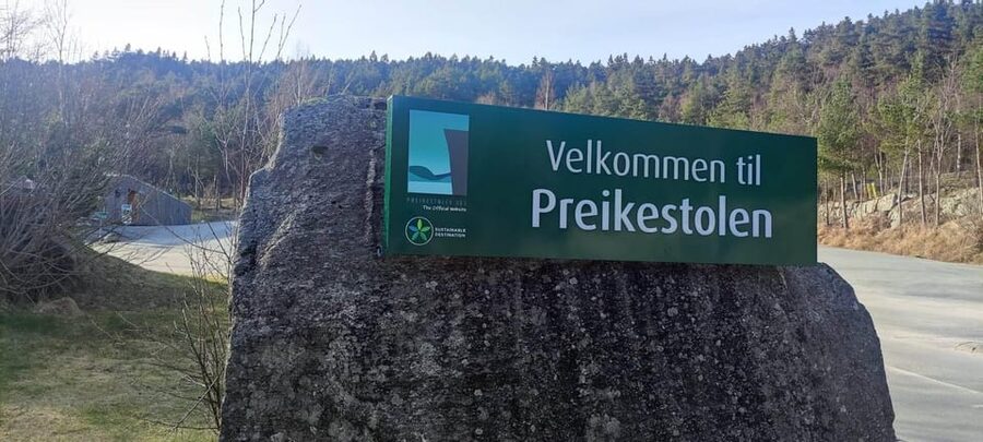 Stavanger: Preikestolen Tour with Guide and Pickup - Why Preikestolen is worth the effort