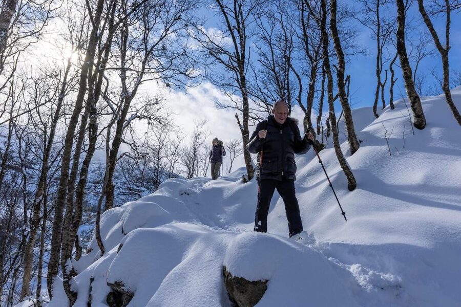 Stavanger: Preikestolen Winter Hike + Hot Lunch - Alternative routes and quiet viewpoints