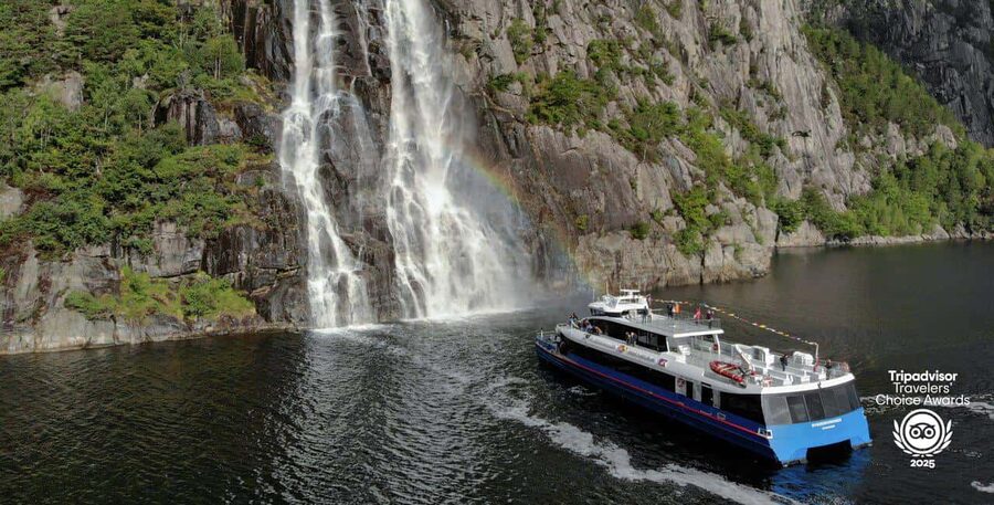 Stavanger: Scenic Fjord Cruise to Lysefjord and Preikestolen - Fantahålå, the cave with a practical past