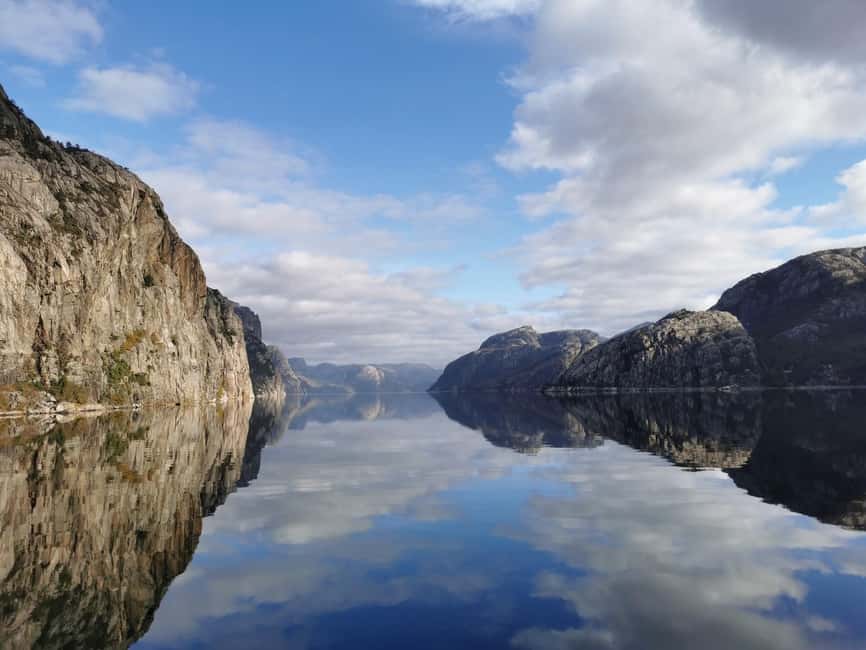 Stavanger: Scenic Fjord Cruise to Lysefjord and Preikestolen - Hengjanefossen and the cool spray