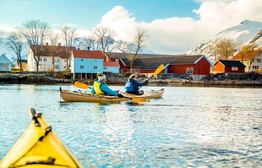 Svolvaer: 2-Hour Winter Kayaking Adventure - The $135 price and what you receive