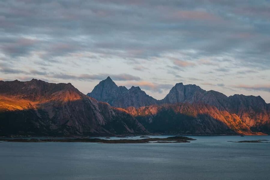 Svolvær: Lofoten Scenic Sightseeing Tour: Half day tour - Weather, comfort, and the practical tradeoffs