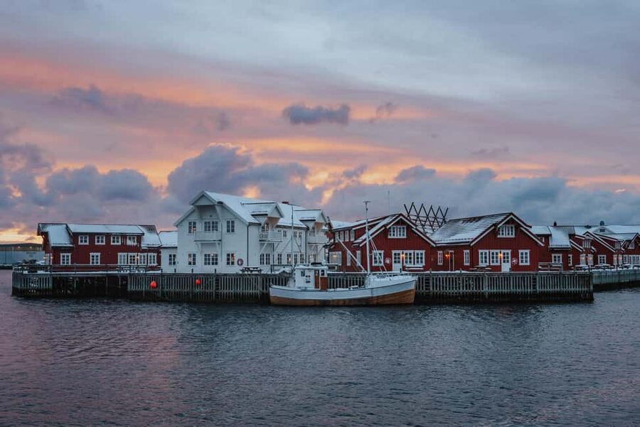 Svolvær: Lofoten Scenic Sightseeing Tour: Half day tour - Starting in Svolvær and heading toward Kabelvåg