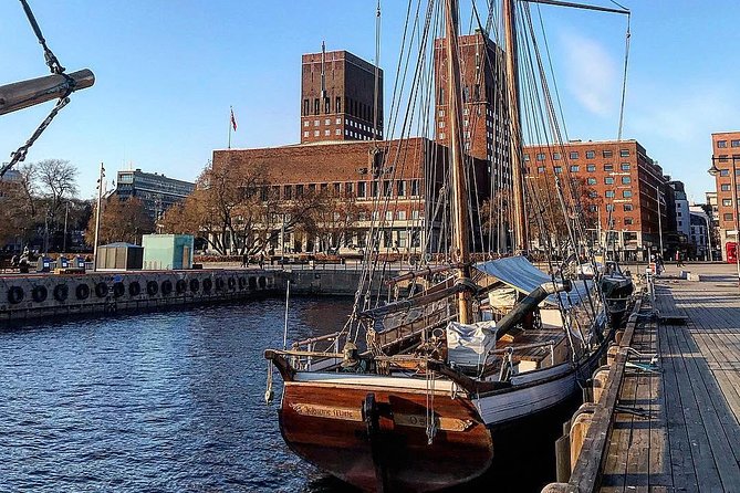 The Essential Oslo Private Walking Tour - Parliament, Kvadraturen, and the shape of old Oslo