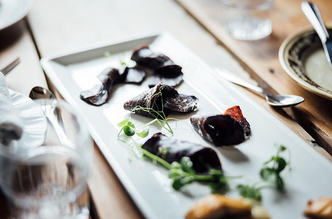 The Tromsø Food Walk, Taste your way through local history - The long lunch on Skippergata