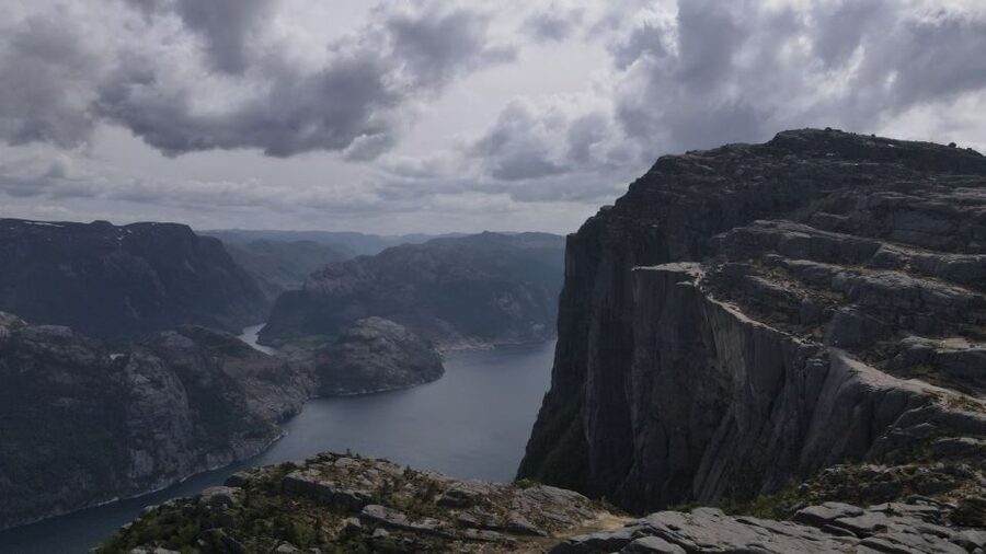 Trolltunga Helicopter & Waterfalss Sightseeing From Bergen - Leaving Bergen for the Hardanger region