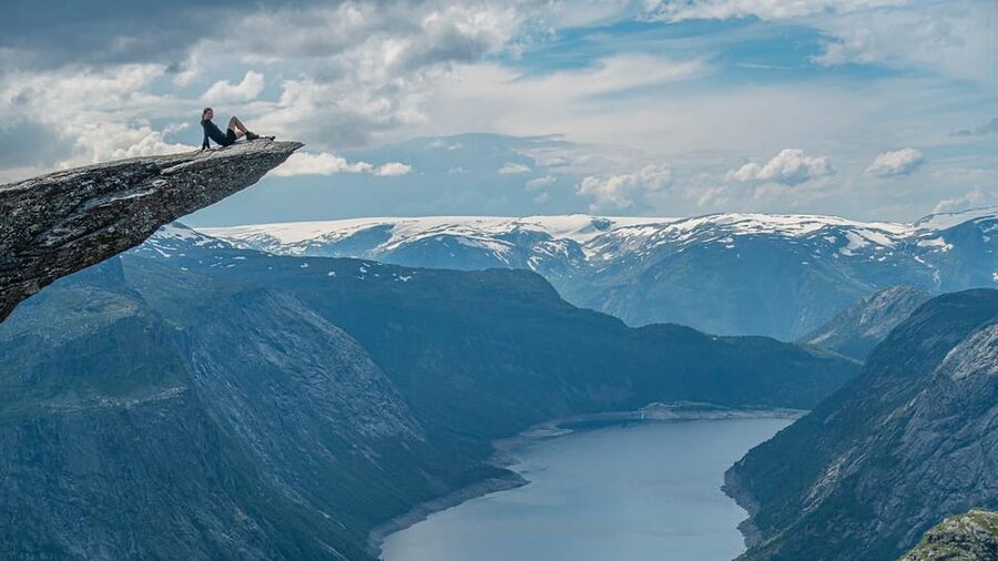 Trolltunga: Trolltunga Summer Hike - Timing, weather, and group comfort