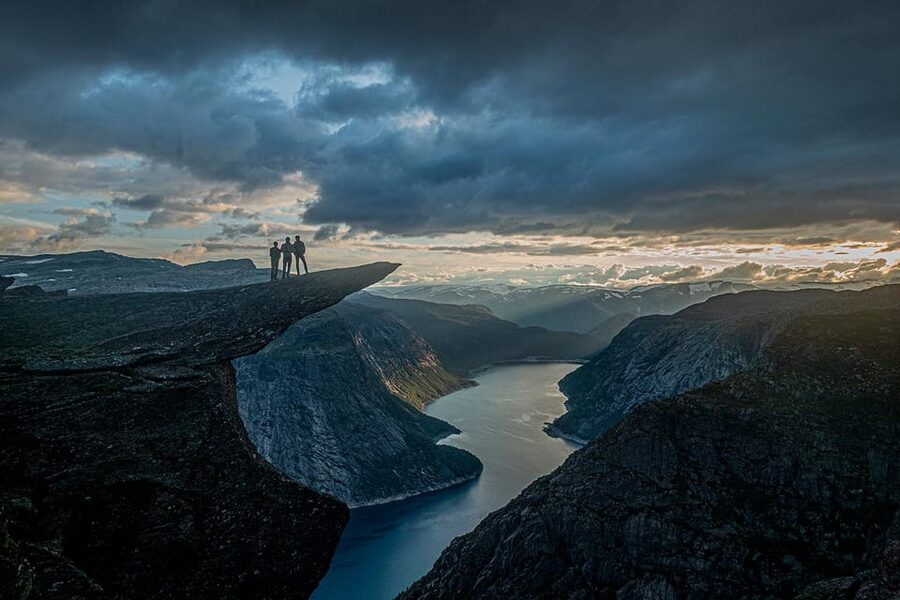 Trolltunga: Trolltunga Sunset Glamping - Checking into the Arctic Dome