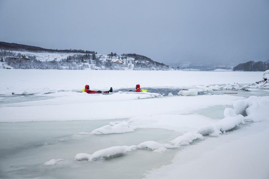 Tromsø: Arctic Floating with Snacks and Drinks - Who will enjoy this most