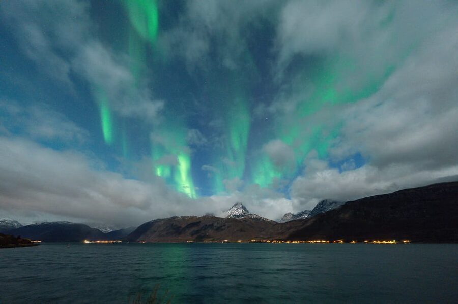 Tromsø: Aurora Borealis, Campfire, Hot Meal, Arctic Tour - Should you book it?