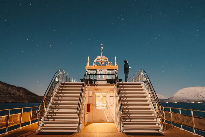 Tromso Aurora Cruise with 3-Course Dinner - A smooth ride around Tromsøya