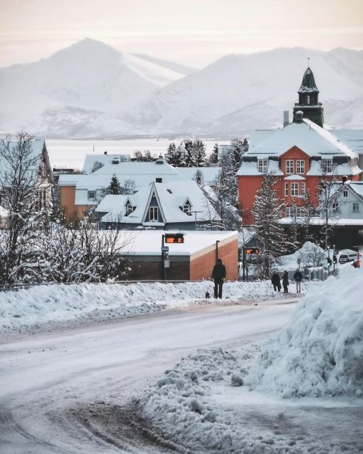 Tromsø: Capture the most Photogenic Spots with a Local - Tromsø Cathedral, the practical starting point