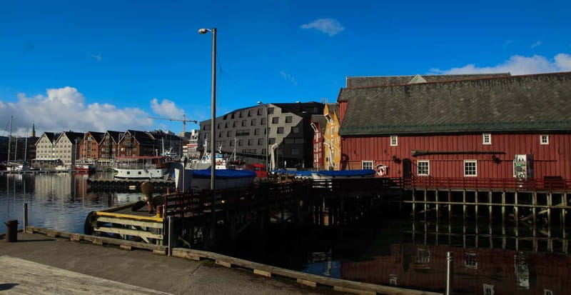 Tromsø: City Walk & Polar Museum (Private or Shared) - Why Tromsø makes a good walking-tour city