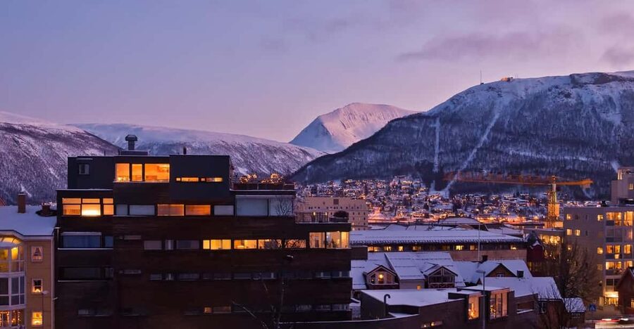 Tromso: Express Walk with a Local in 60 minutes - Why a one-hour walk works well in Tromso