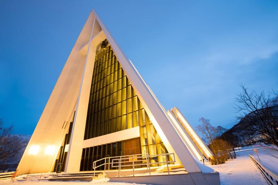 Tromso: Express Walk with a Local in 60 minutes - Food and bar advice that can save you time