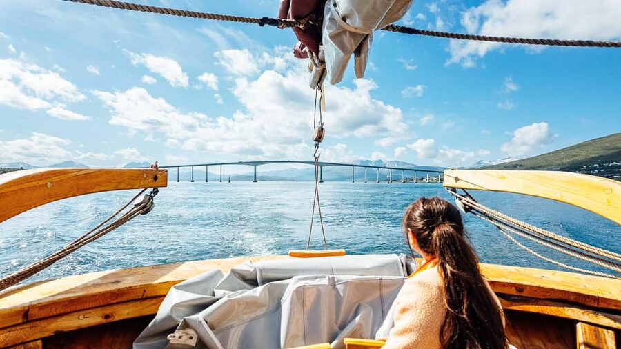 Tromsø: Fjord Fishing Cruise - Several fishing spots, not one long stop