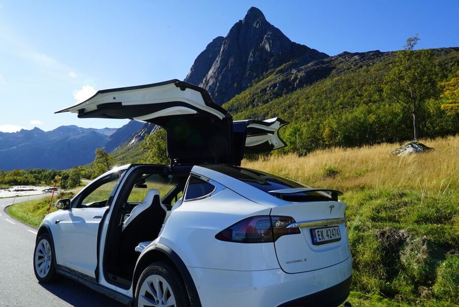 Tromsø: Fjord Sightseeing in a Tesla X Luxury Electric Car - Kaldfjord: the first taste of the coast