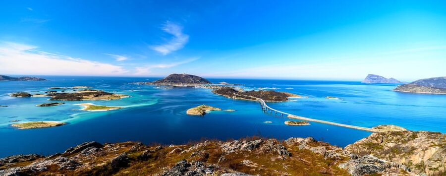 Tromsø: Fjords and Sommarøy Islands Tour with Salmon Picnic - The local food stop before Sommarøy