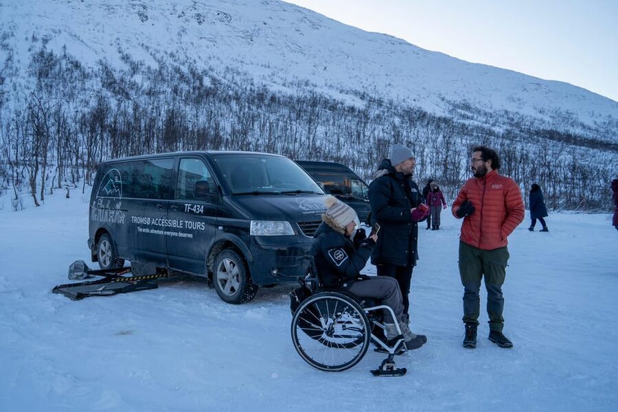 Tromsø: Fjords, Kvaløya & Sommarøy Accessible Tour w/ Lunch - The guides make the road time count