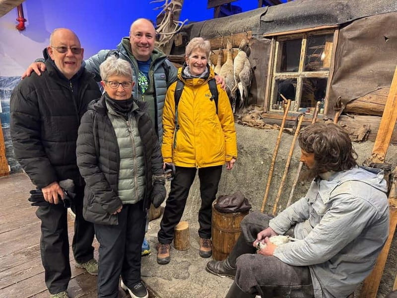 Tromsø: Guided Polar Bear Walk incl. Polaria & Polar Museum - Who will get the most from this Tromsø walk