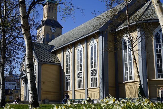 Tromsø: In the footsteps of Roald Amundsen - Who will enjoy this Tromsø walk most?