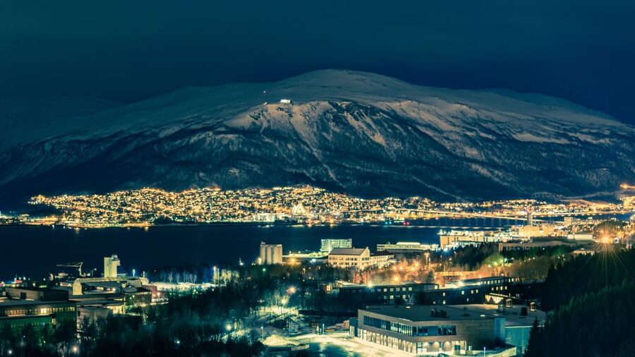 Tromso: Northern Lights Cable Car Excursion - Practical details that affect your evening