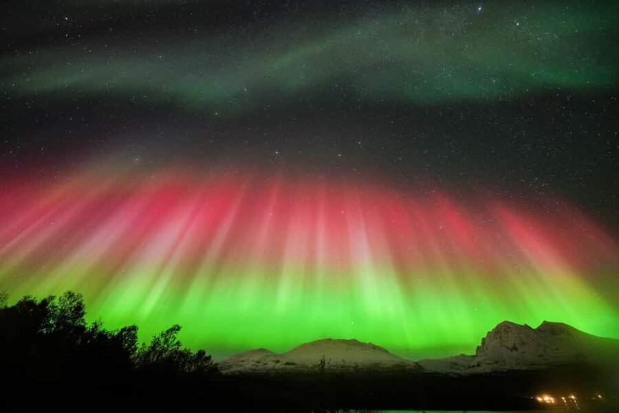 Tromsø: Northern Lights Chase with Free Photos - Guides who make the long search easier