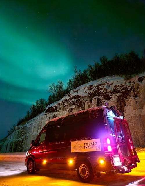 Tromsø: Northern Lights Hunt. Local Guide and Basecamp. - Warm clothing is not optional