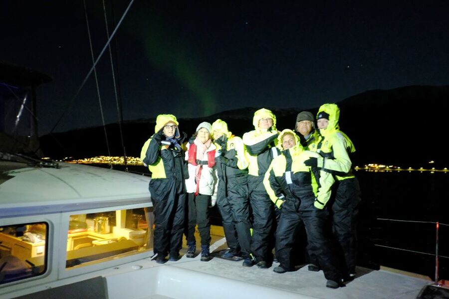 Tromsø: Northern Lights Luxury Catamaran Cruise - Practical advice for making the most of the night