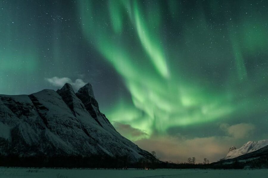 Tromsø: Northern Lights Photography Small-Group Tour - Thermal Suits and Staying Outside