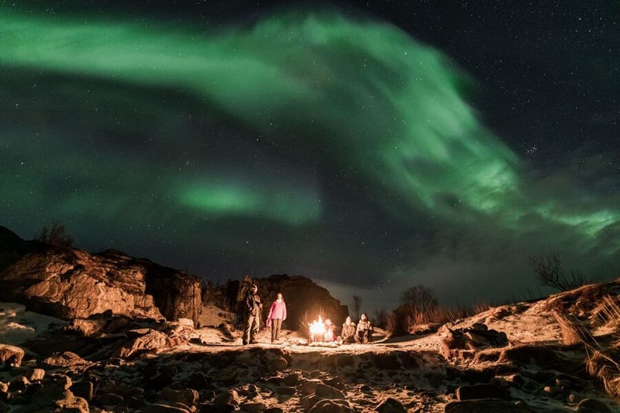 Tromsø: Northern Lights Photography Small-Group Tour - New Moon, Full Moon, and the Time of Year