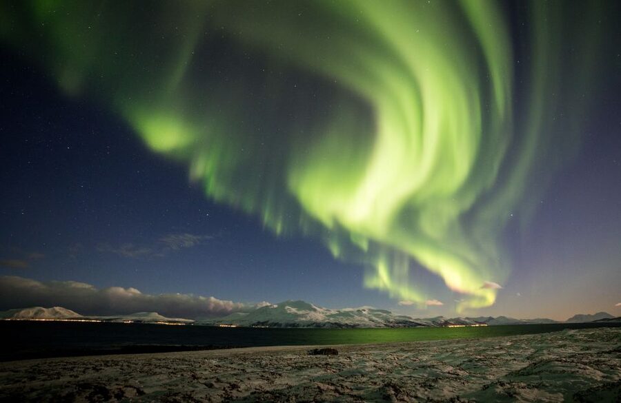 Tromso: Northern Lights Photography Tour by Bus (or miniBus) - Who will get the most from this tour