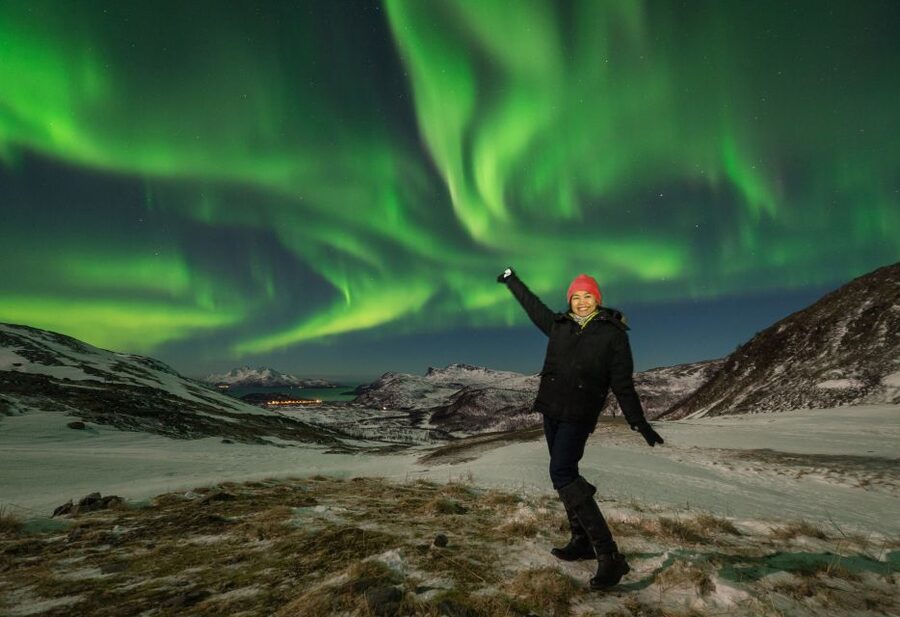 Tromso: Northern Lights Photography Tour by Bus (or miniBus) - A useful photography lesson, not a studio class
