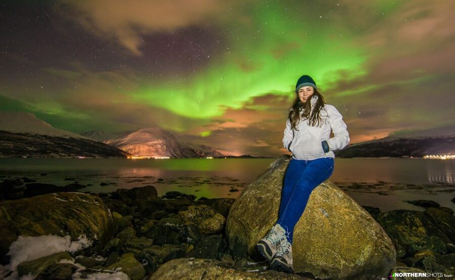 Tromso: Northern Lights Photography Tour by Bus (or miniBus) - April and August need special planning