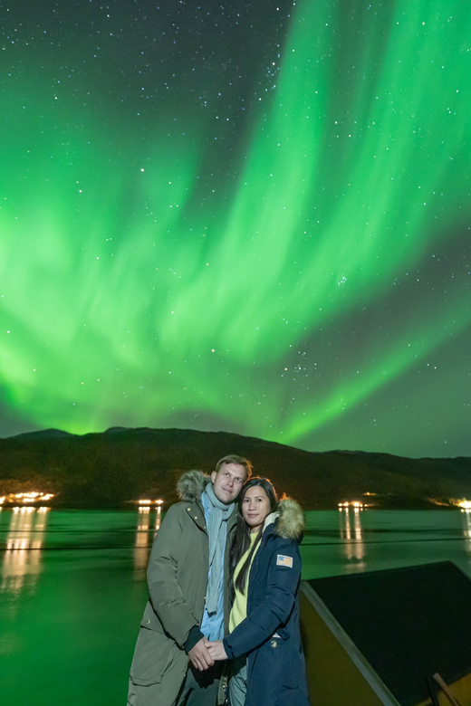 Tromsø: Northern Lights Tour w/Photo, Suits and Local Guide - Meeting Tom outside the Radisson Blu