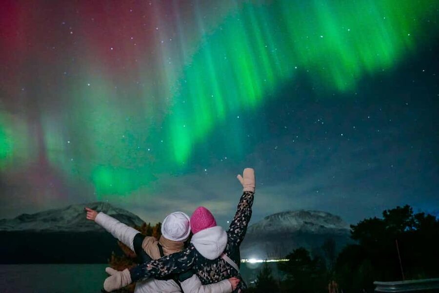 Tromsø: Northern Lights Tour with Guaranteed Sightings - Who will enjoy this chase most?