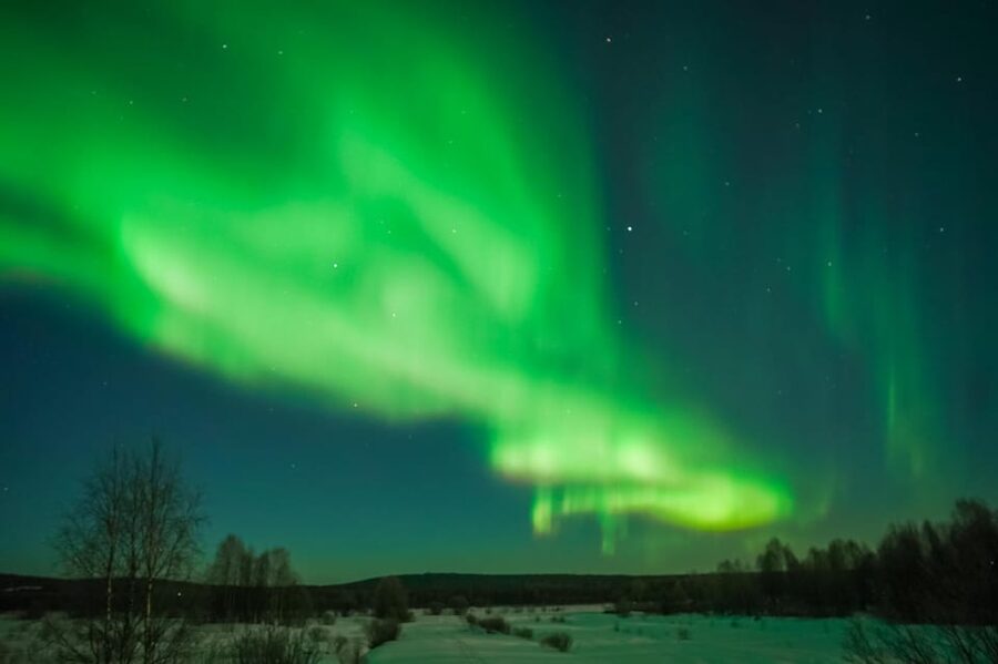 Tromsø: Northern Lights Tour with Guaranteed Sightings - Waiting is part of the Northern Lights experience
