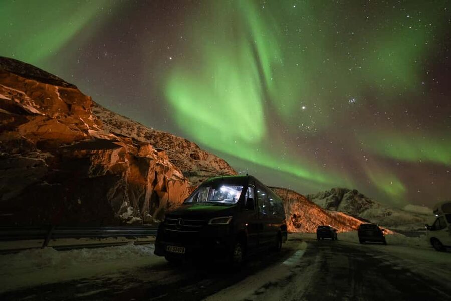 Tromsø: Northern Lights tour with local experts - Why this Northern Lights chase works differently