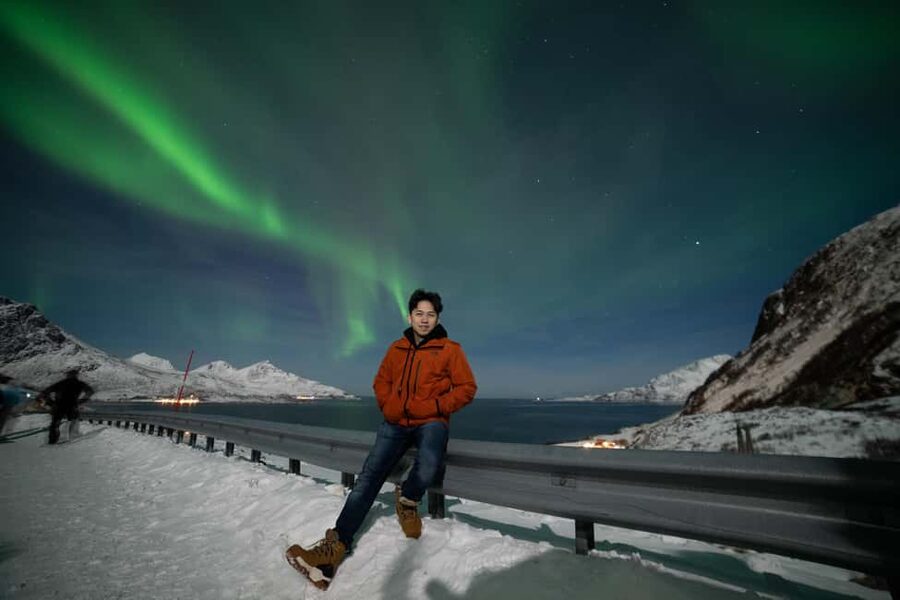 Tromsø: Northern Lights tour with local experts - The real value of $195