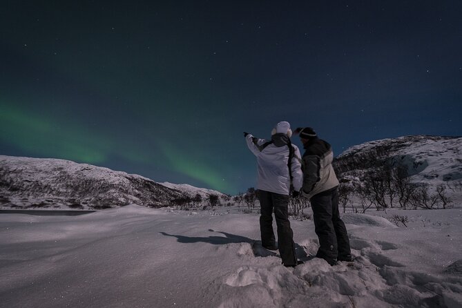 Tromsø Norway - Small Group Aurora Hunt Tour with a local guide - Food, photos, and useful Arctic equipment