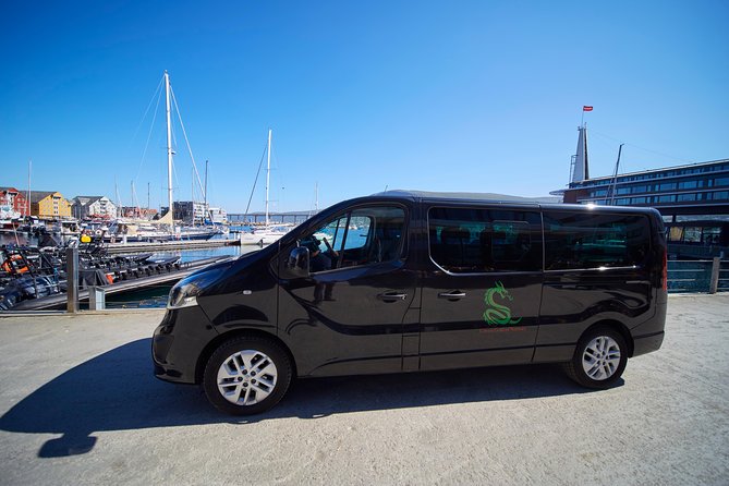 Tromso: Private Aurora Chase by Minivan - Waiting with coffee, muffins, and camera gear