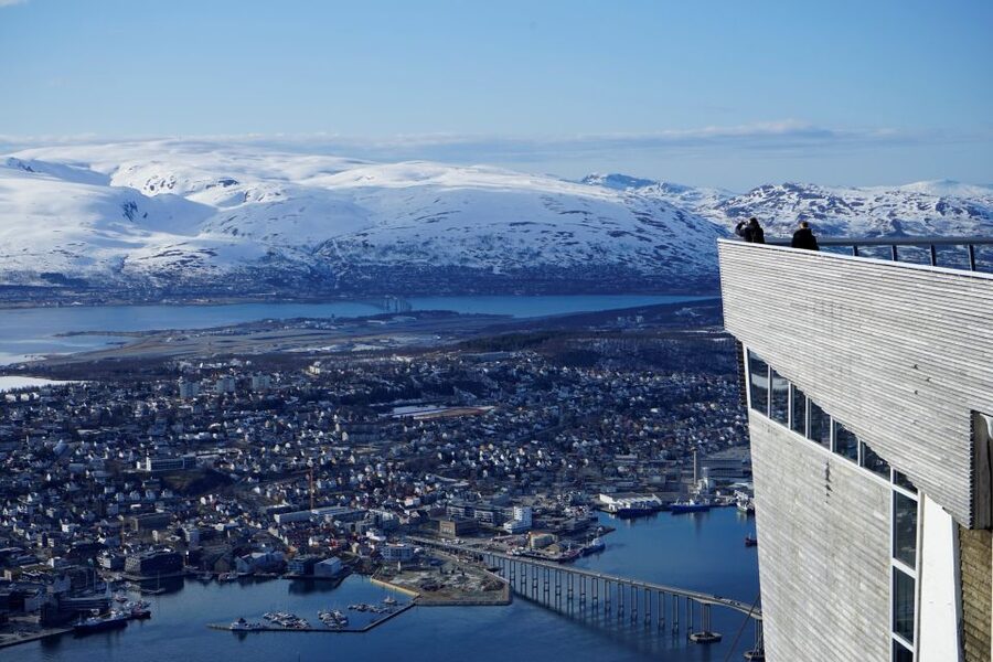 Tromsø: Private City Tour - Weather, shoes, and the pace of the walk