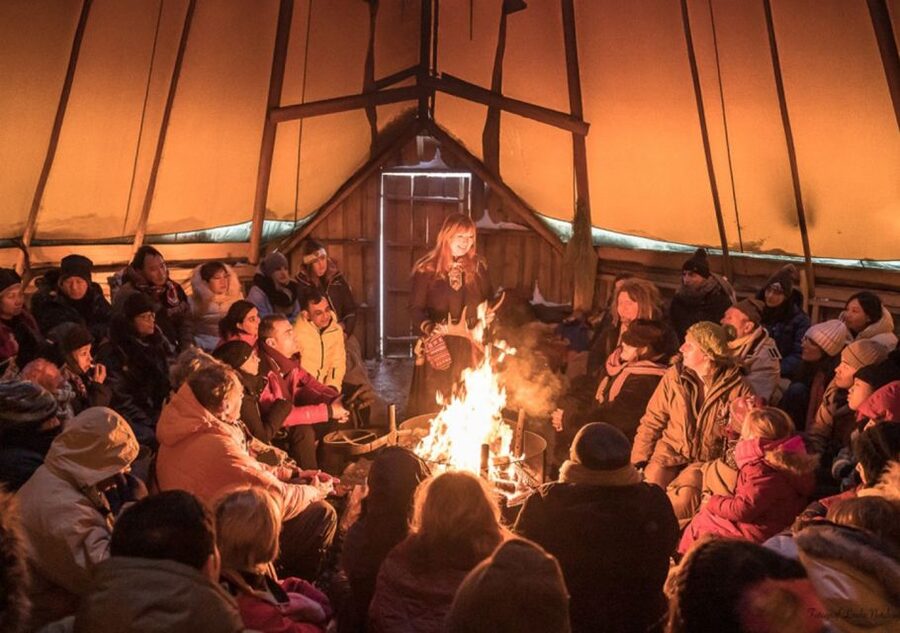 Tromsø: Reindeer Camp Dinner with Chance of Northern Lights - Who should book this evening