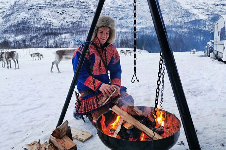 Tromsø: Reindeer Experience at a Sami Camp - Timing, group size, and comfort