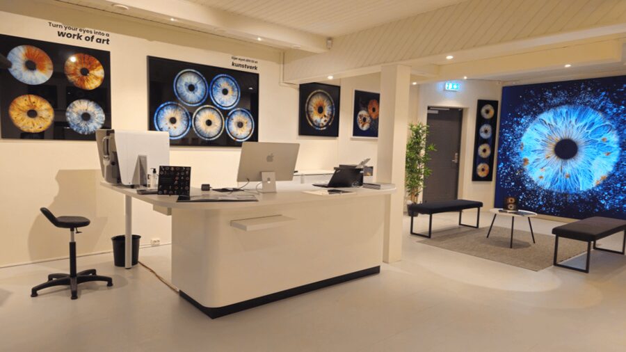 Tromsø: Reveal Your Eye Experience at the Iris Galerie - The Price Requires a Little Care